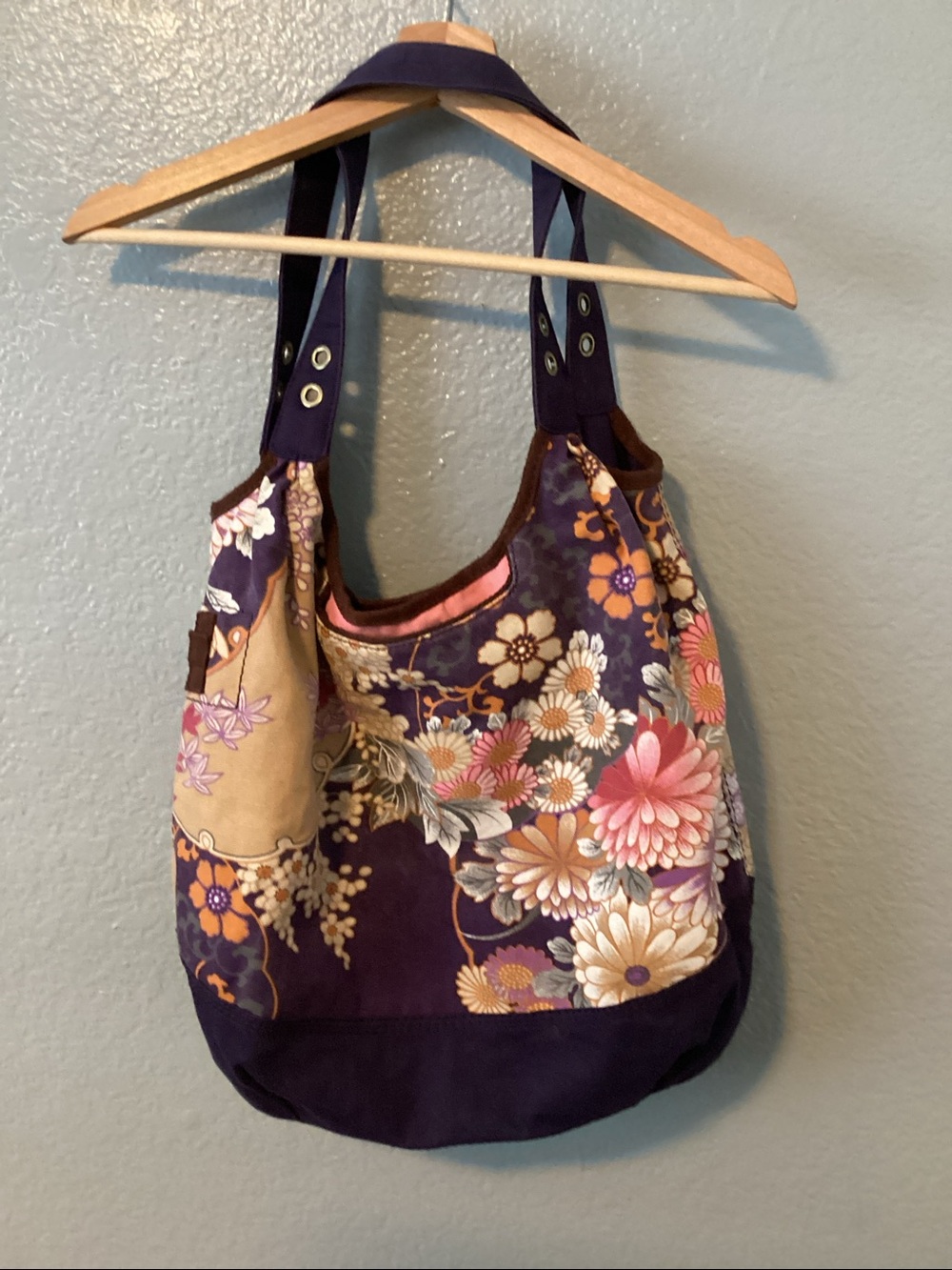 Lucky Brand Floral Pattern Bag - Picture 4 of 9
